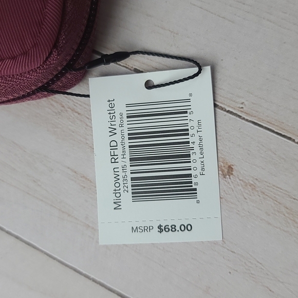 Vera Bradley Midtown RFID Wristlet NWT - Picture 5 of 8